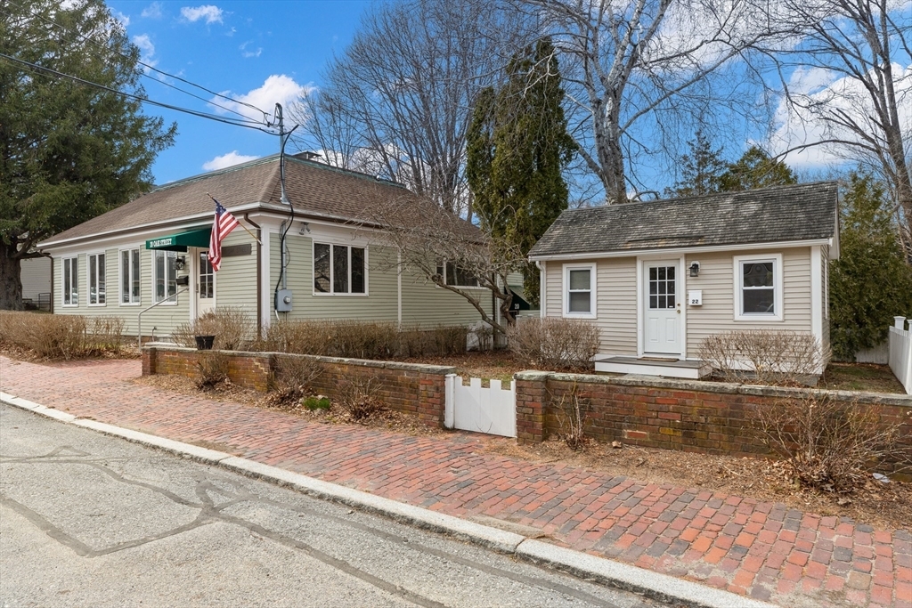 20-22 Oak St 1-2  Beverly MA 01915 photo