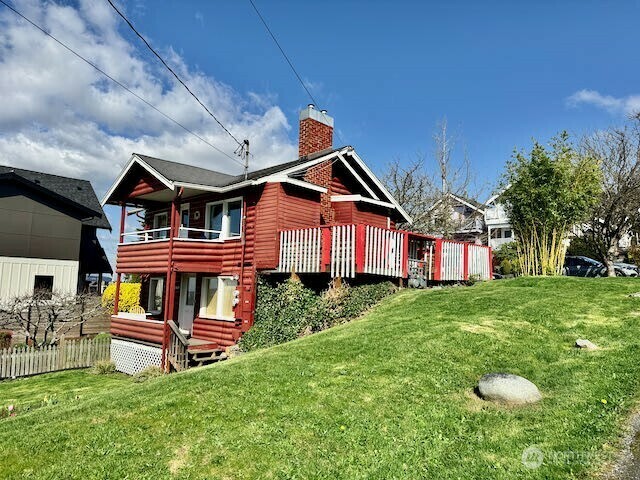 Property Photo: 522 12th Street WA 98225