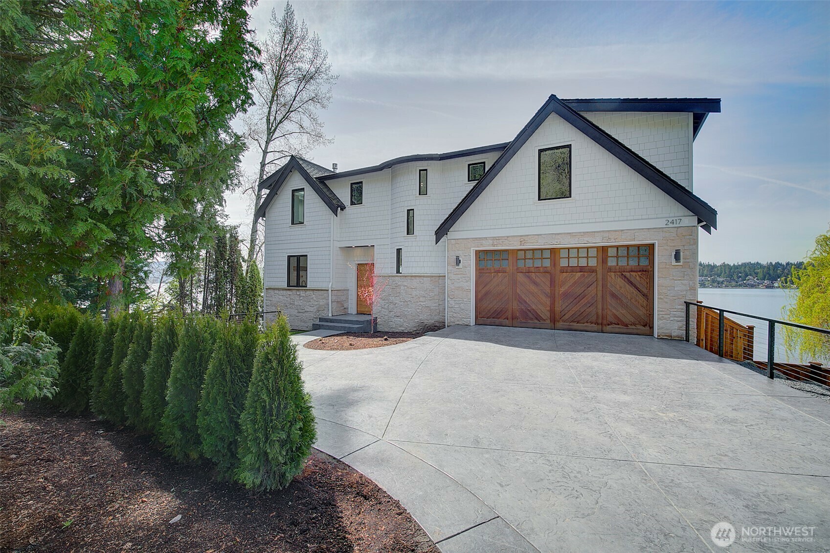 2417 E Lake Sammamish Parkway NE  Sammamish WA 98074 photo