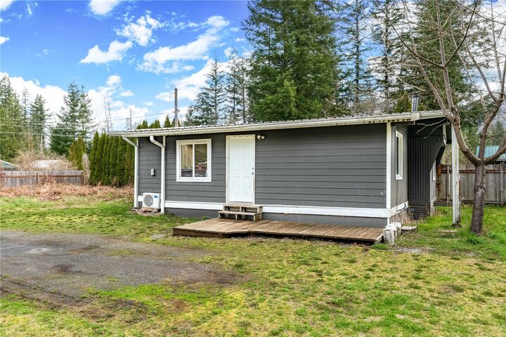 Property Photo:  6263  Pine Place  WA 98266 