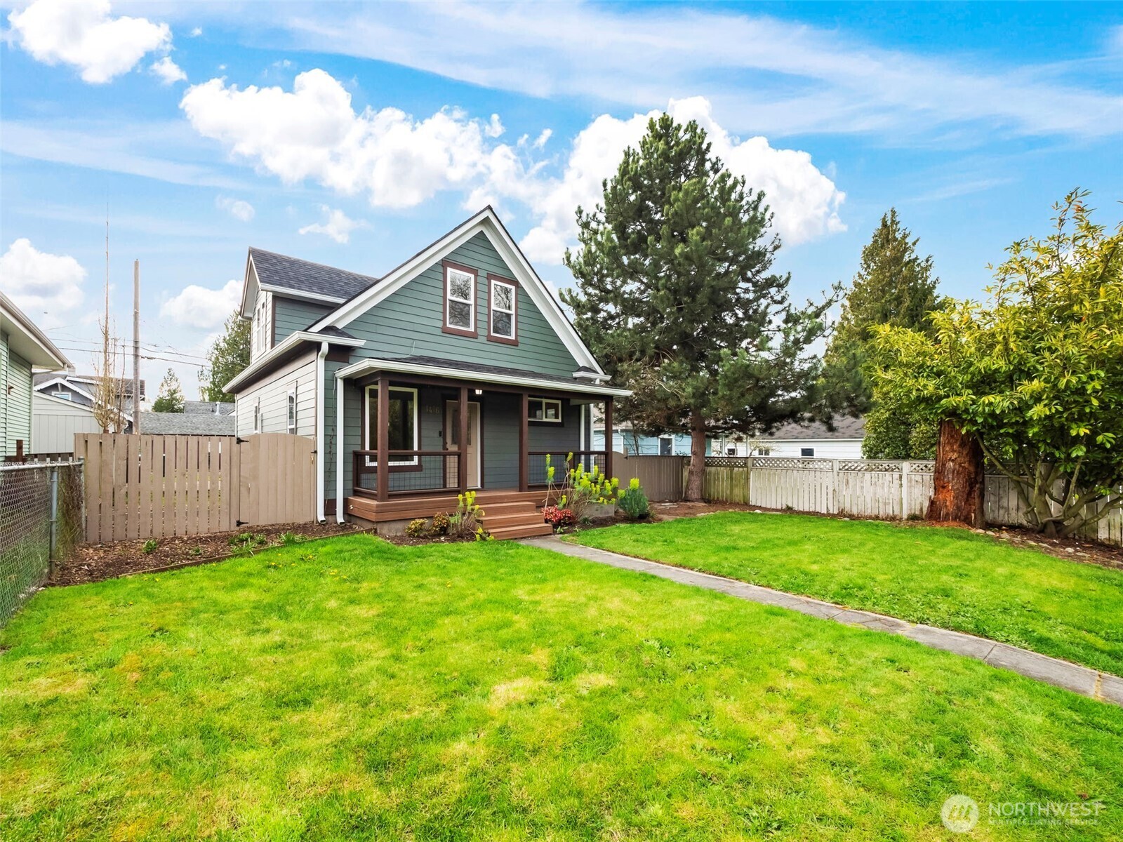Property Photo: 1416 N Fife Street WA 98406