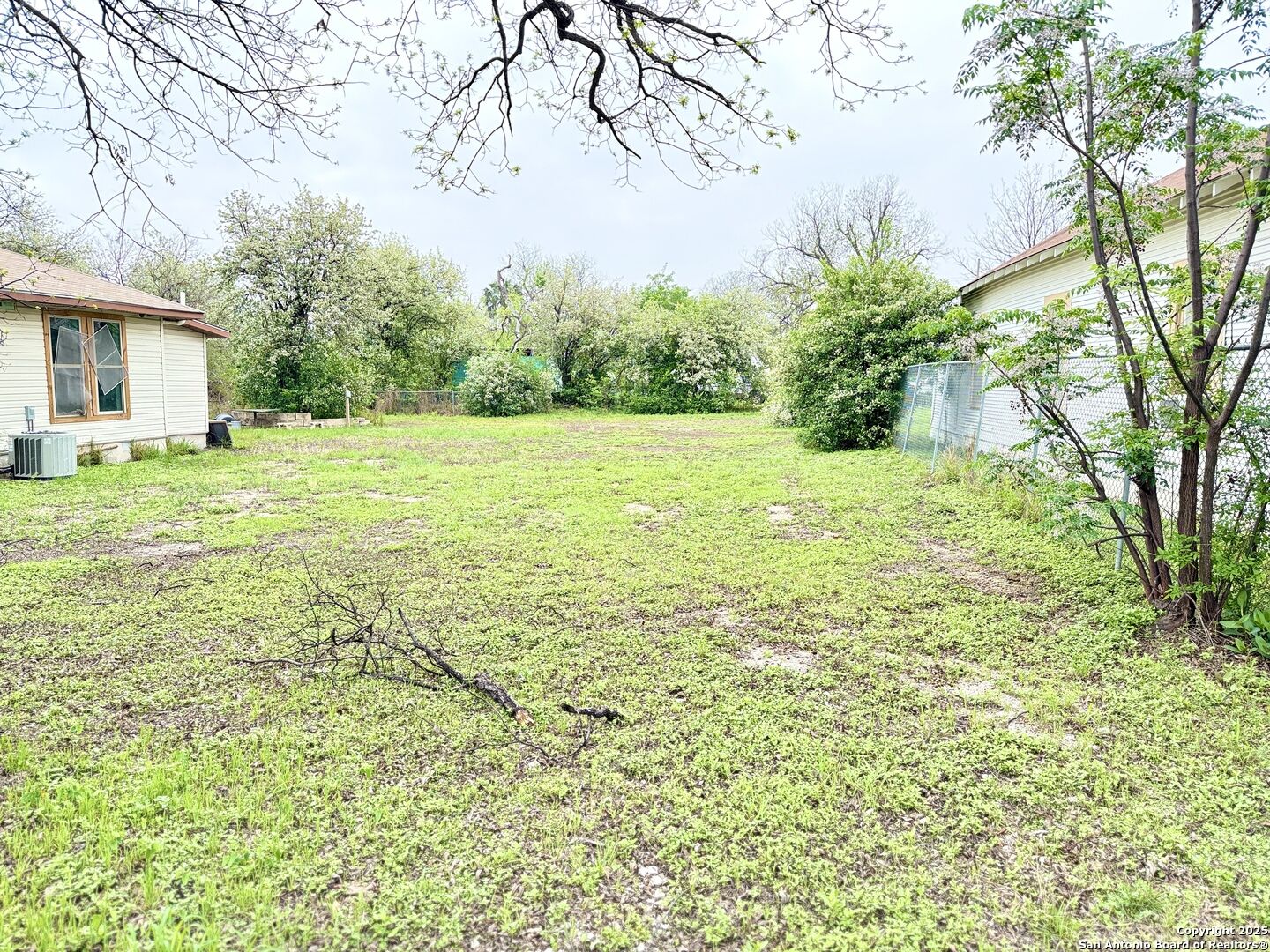 Property Photo:  714 Sherman  TX 78202 