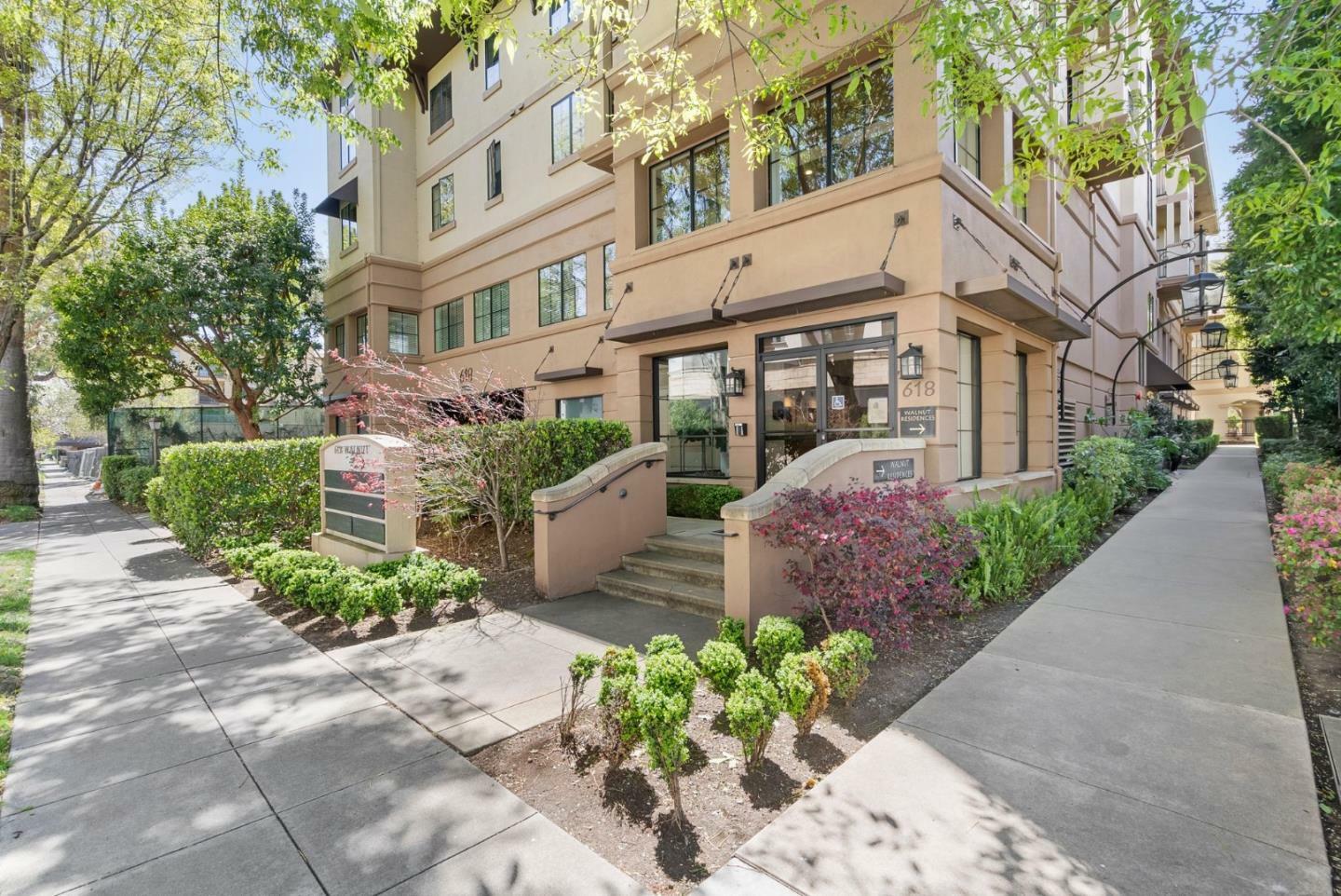 Property Photo:  618 Walnut Street 403  CA 94070 