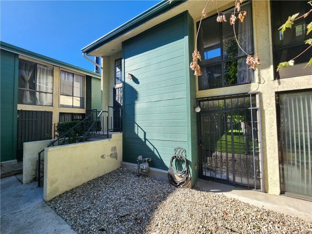 Property Photo: 11107 Arminta Street 22 CA 91352