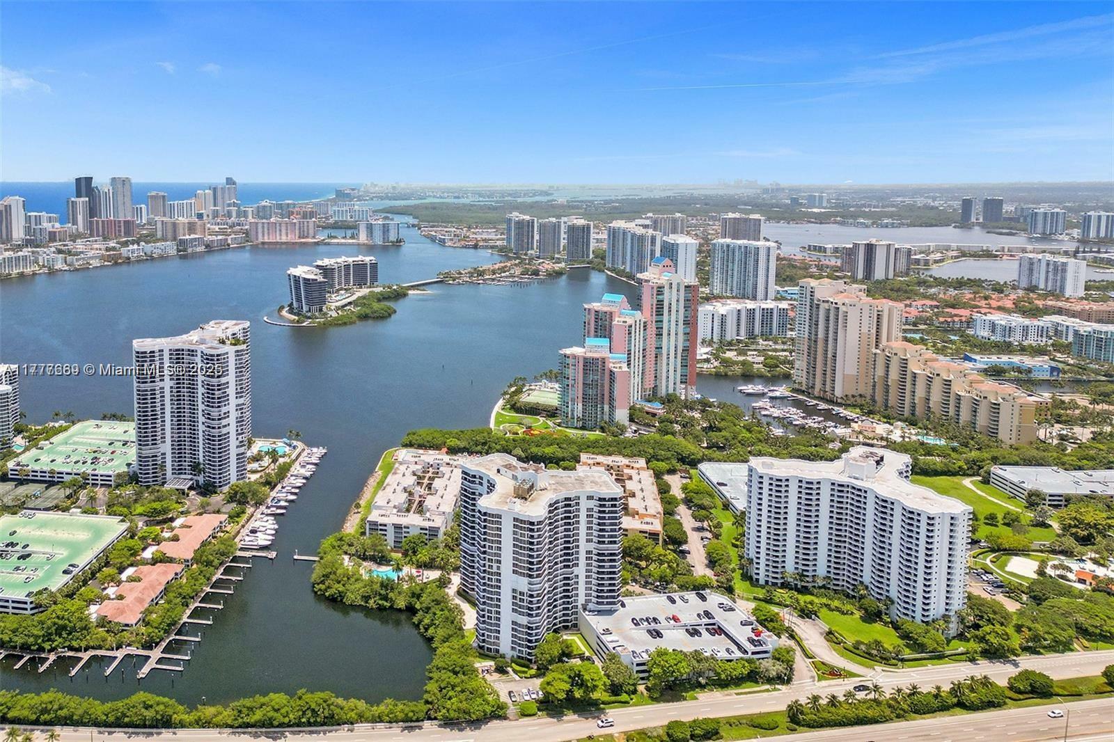 Property Photo: 3400 NE 192nd St 1607 FL 33180