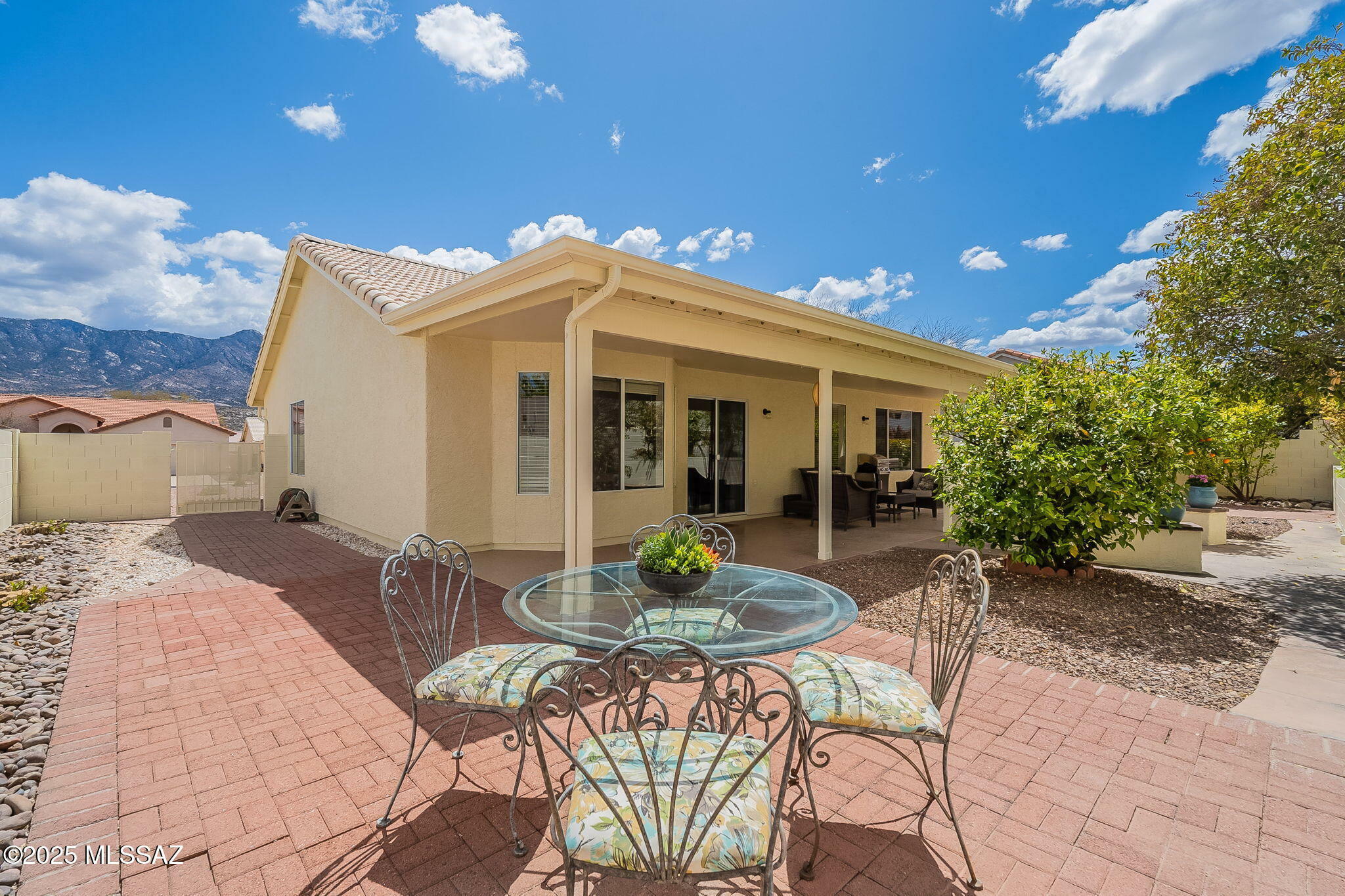 Property Photo: 37970 S Birdie Drive AZ 85739