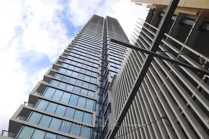 Property Photo:  5 Buttermill Avenue 2006  ON L4K 0J5