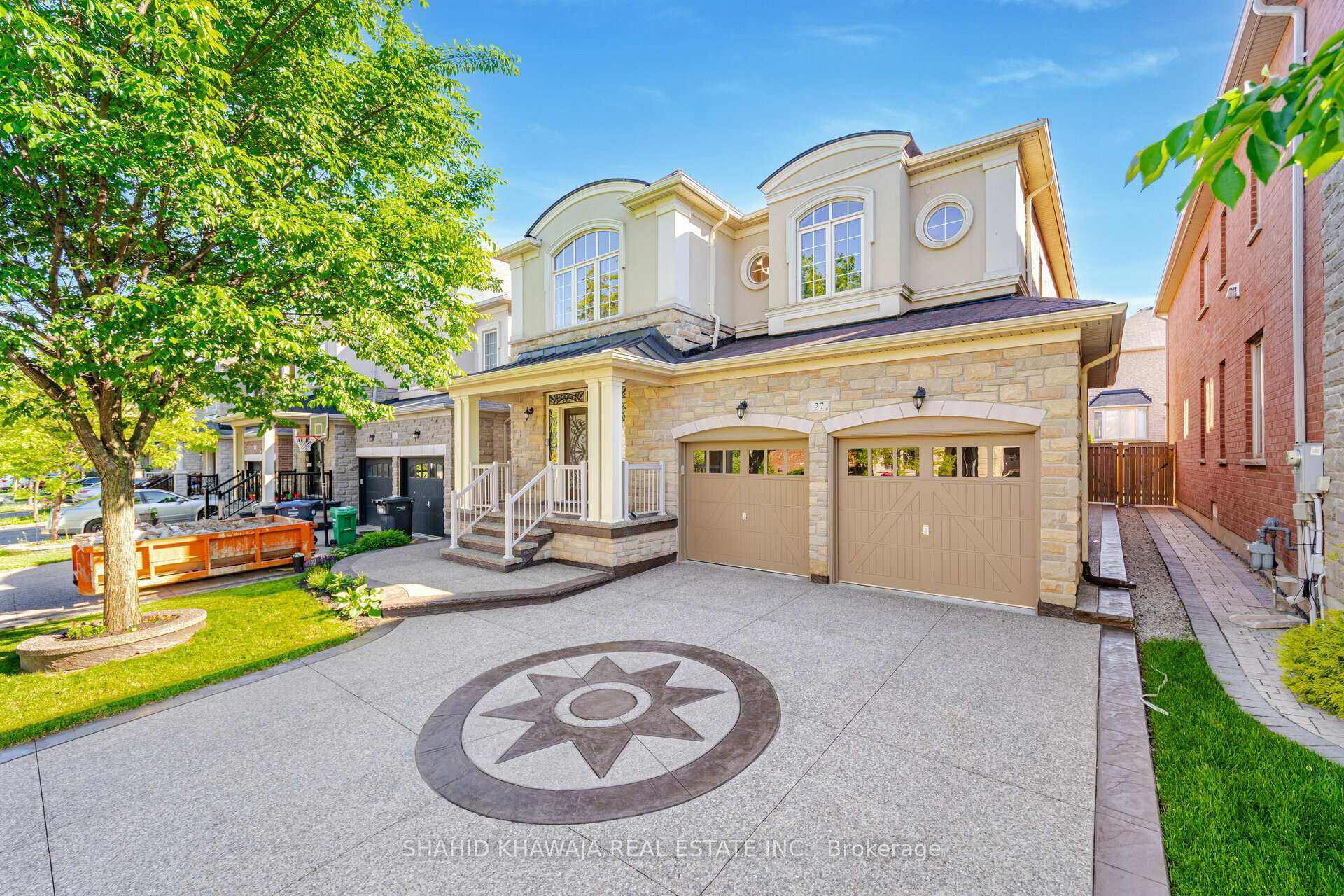 Property Photo: 27 Lampman Crescent ON L6X 0E4