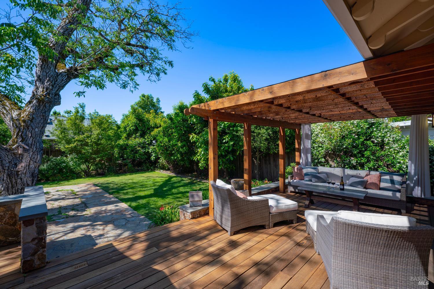 Property Photo: 522 Tucker Street CA 95448