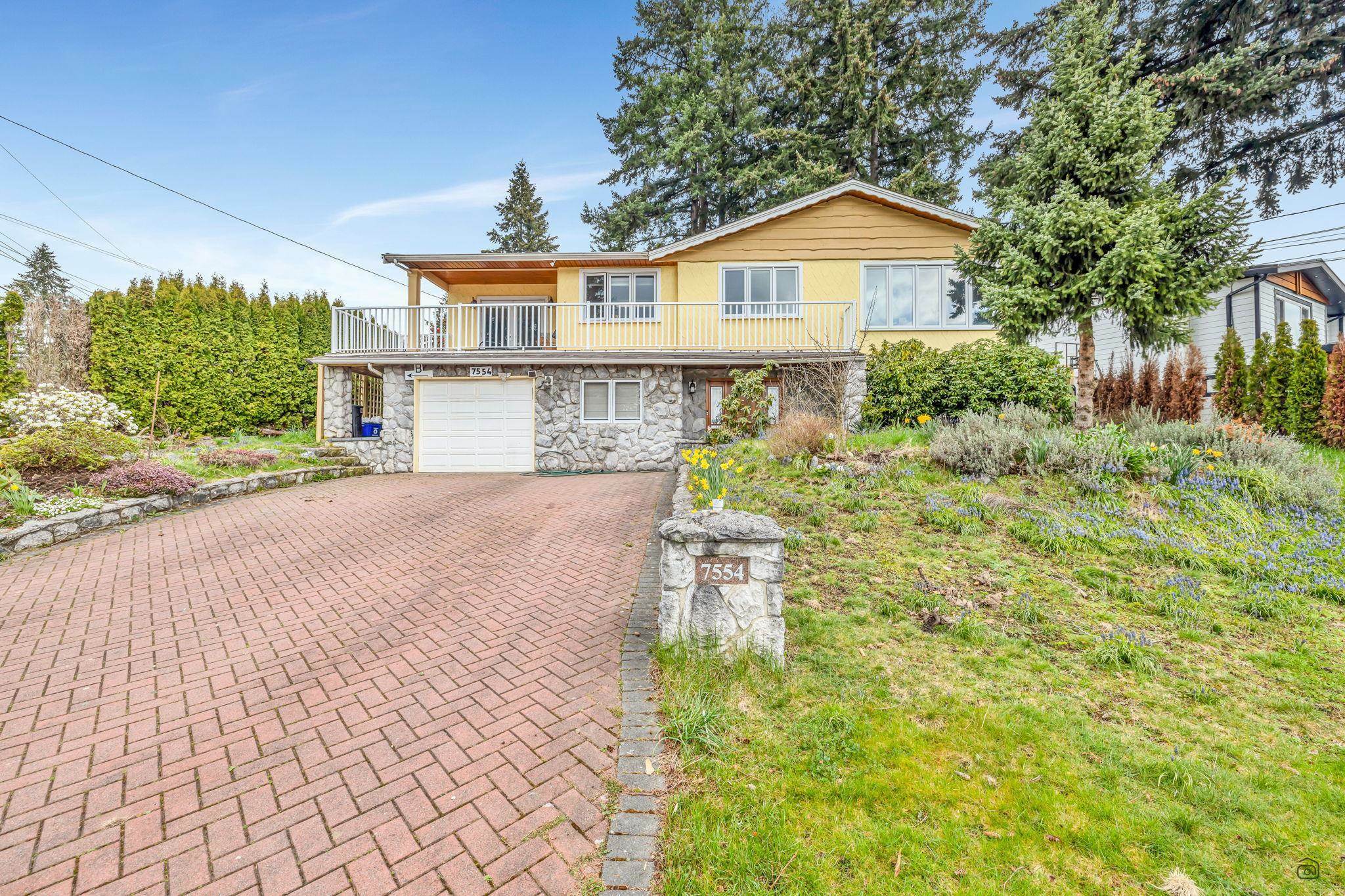 Photo de la propriété: 7554 Filey Drive BC V4C 6W4