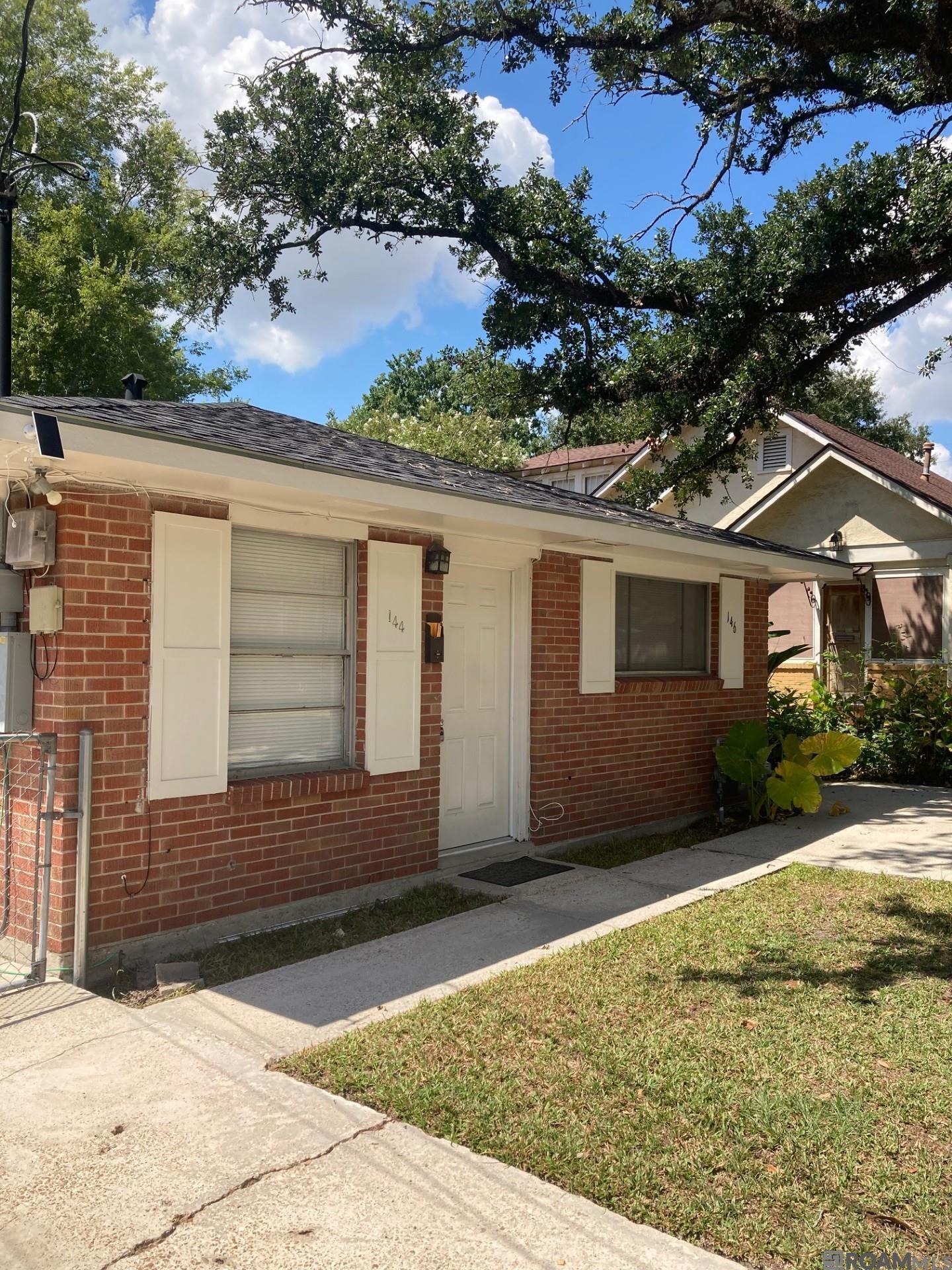 Property Photo: 144-146 Beverly Dr LA 70806