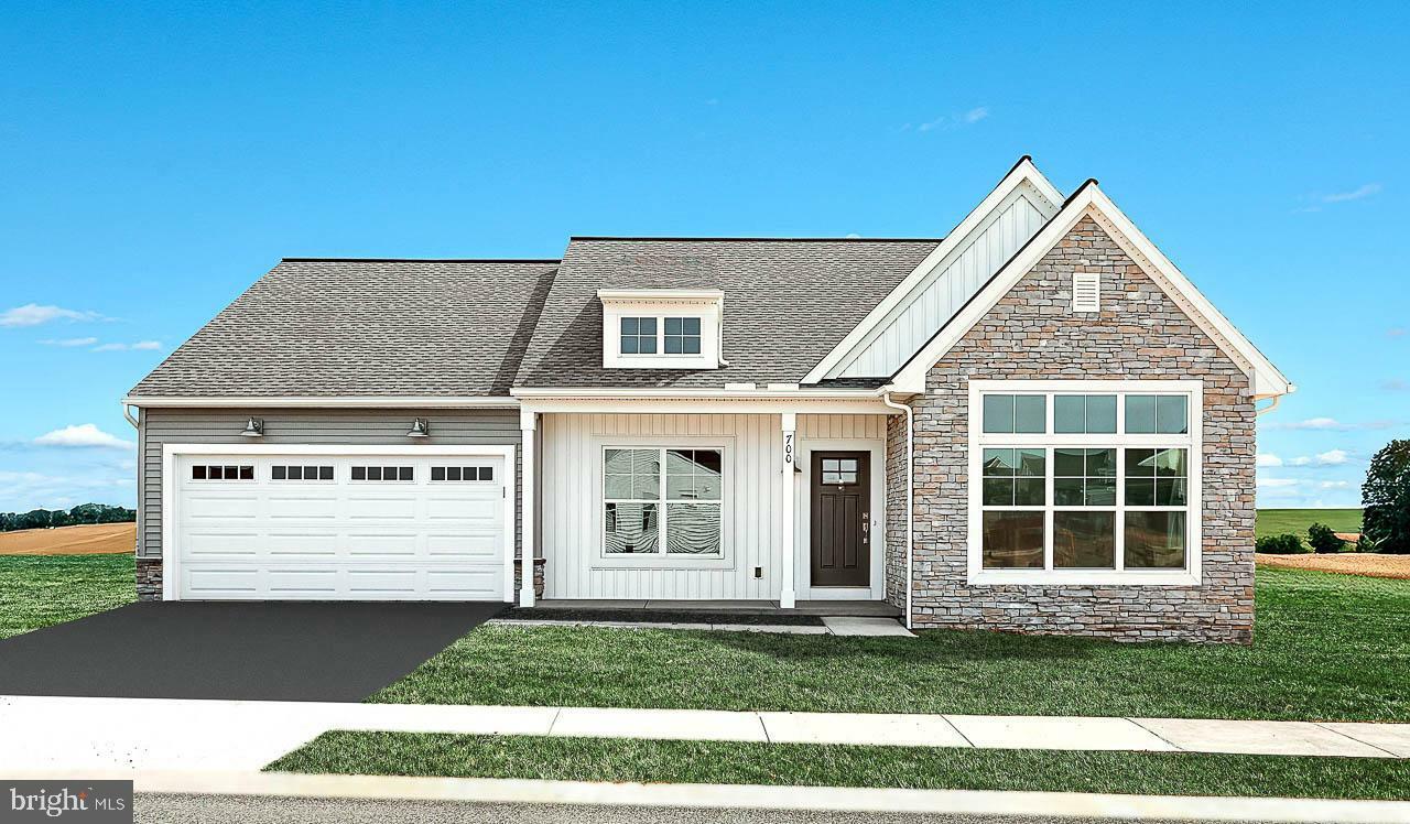 Property Photo: 700 Longwood Manor PA 17003