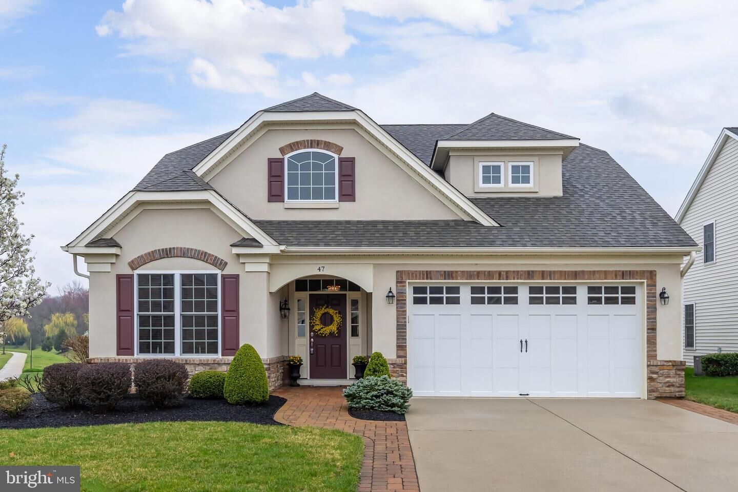 Property Photo:  47 Liverpool Way  NJ 08055 