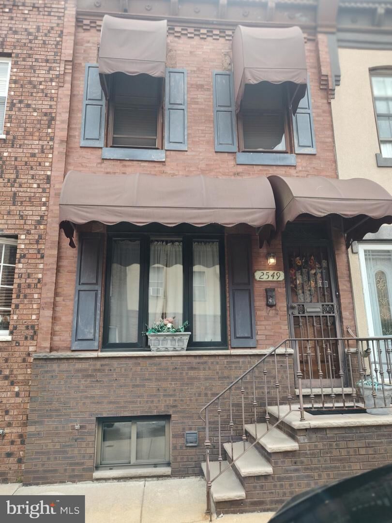 Property Photo:  2549 Alder Street  PA 19148 