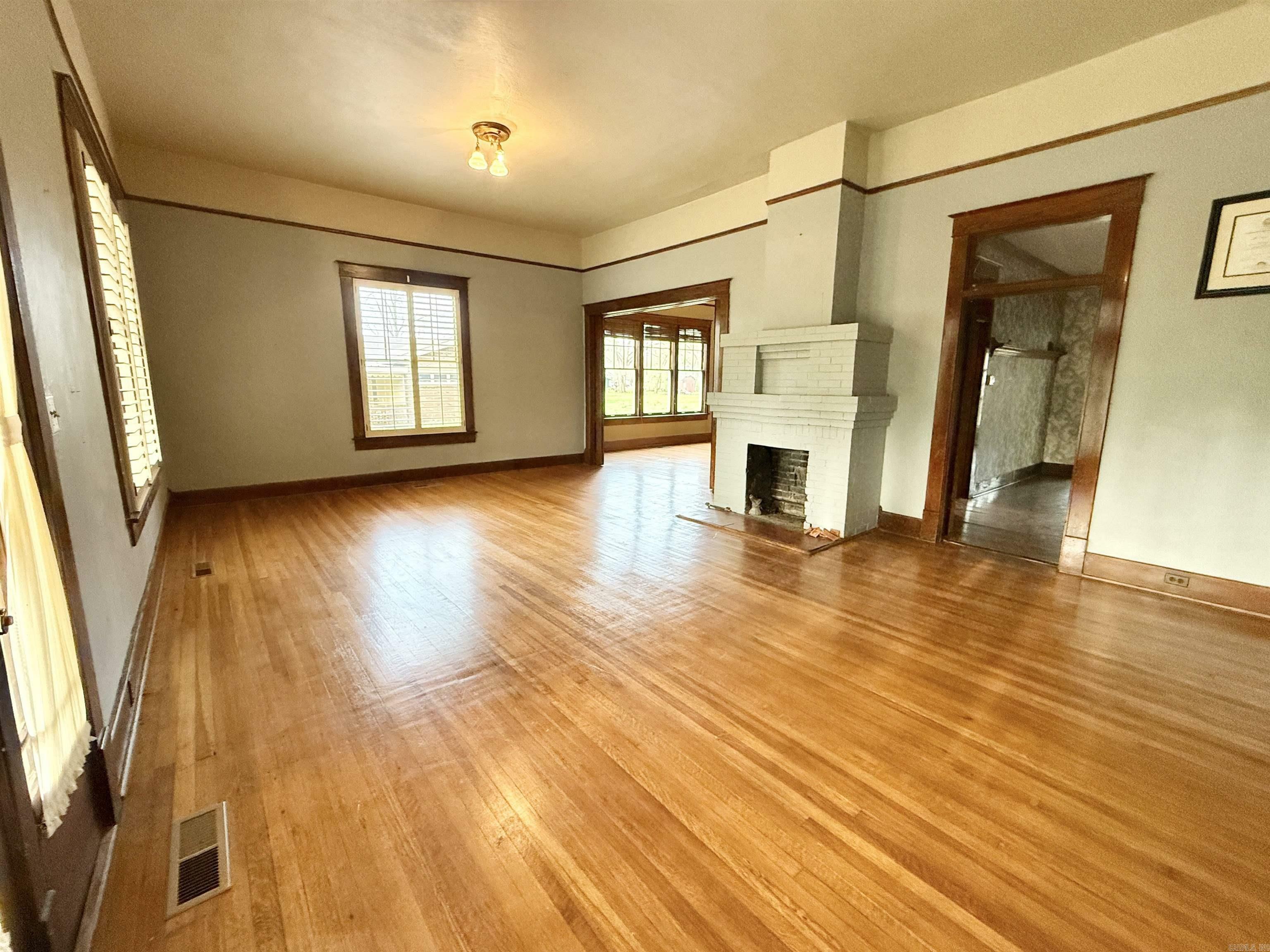 Property Photo: 302 Elm Street AR 72342