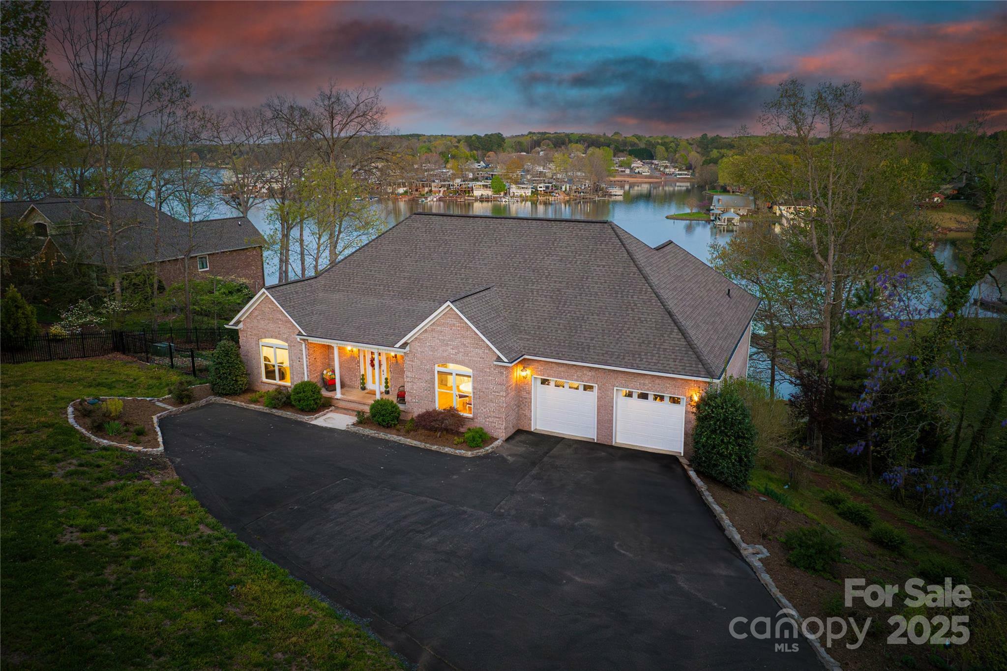 Property Photo: 4164 54th Avenue NE NC 28601