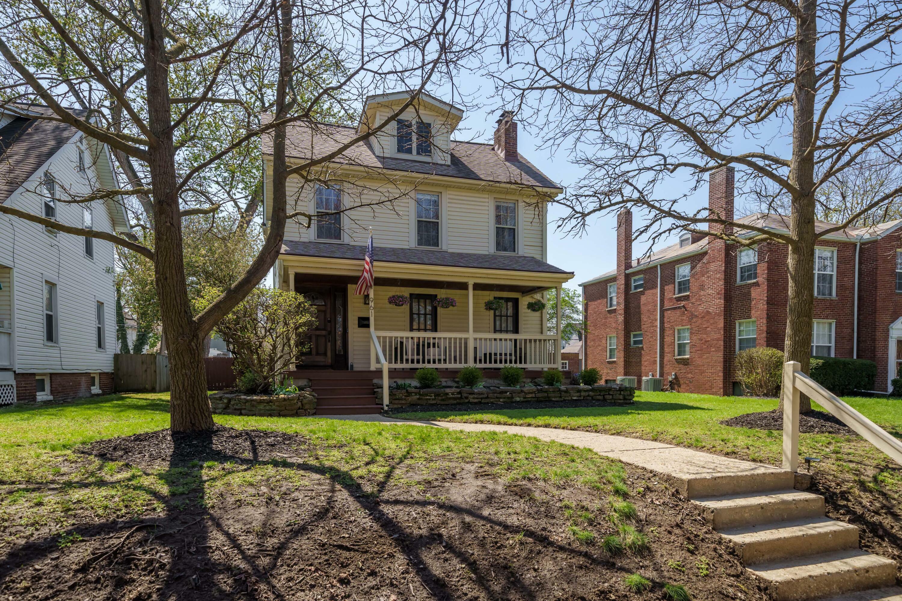 Property Photo: 961 Northwest Boulevard OH 43212