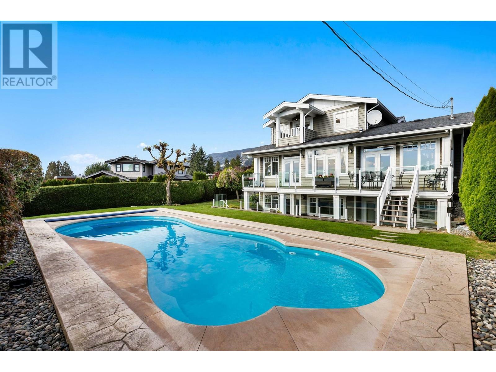 Property Photo: 1197 Fulton Avenue BC V7T 1N4