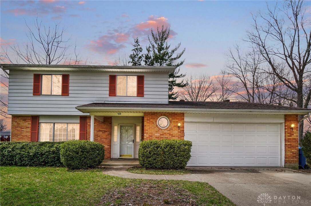 Property Photo:  901 Twin Oaks Drive  OH 45431 
