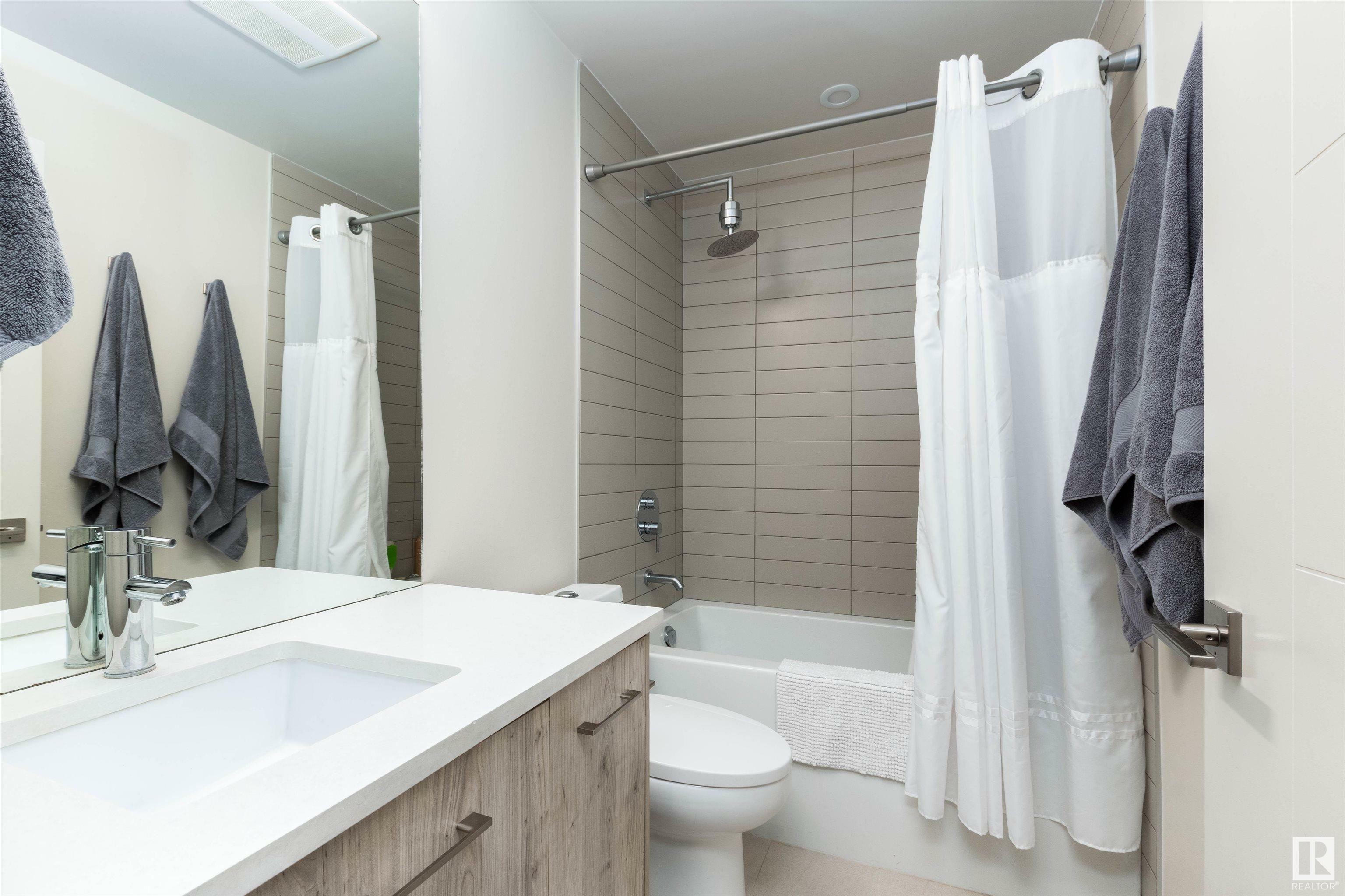 Property Photo: 10837 83 Avenue NW 207 AB T6E 2E6