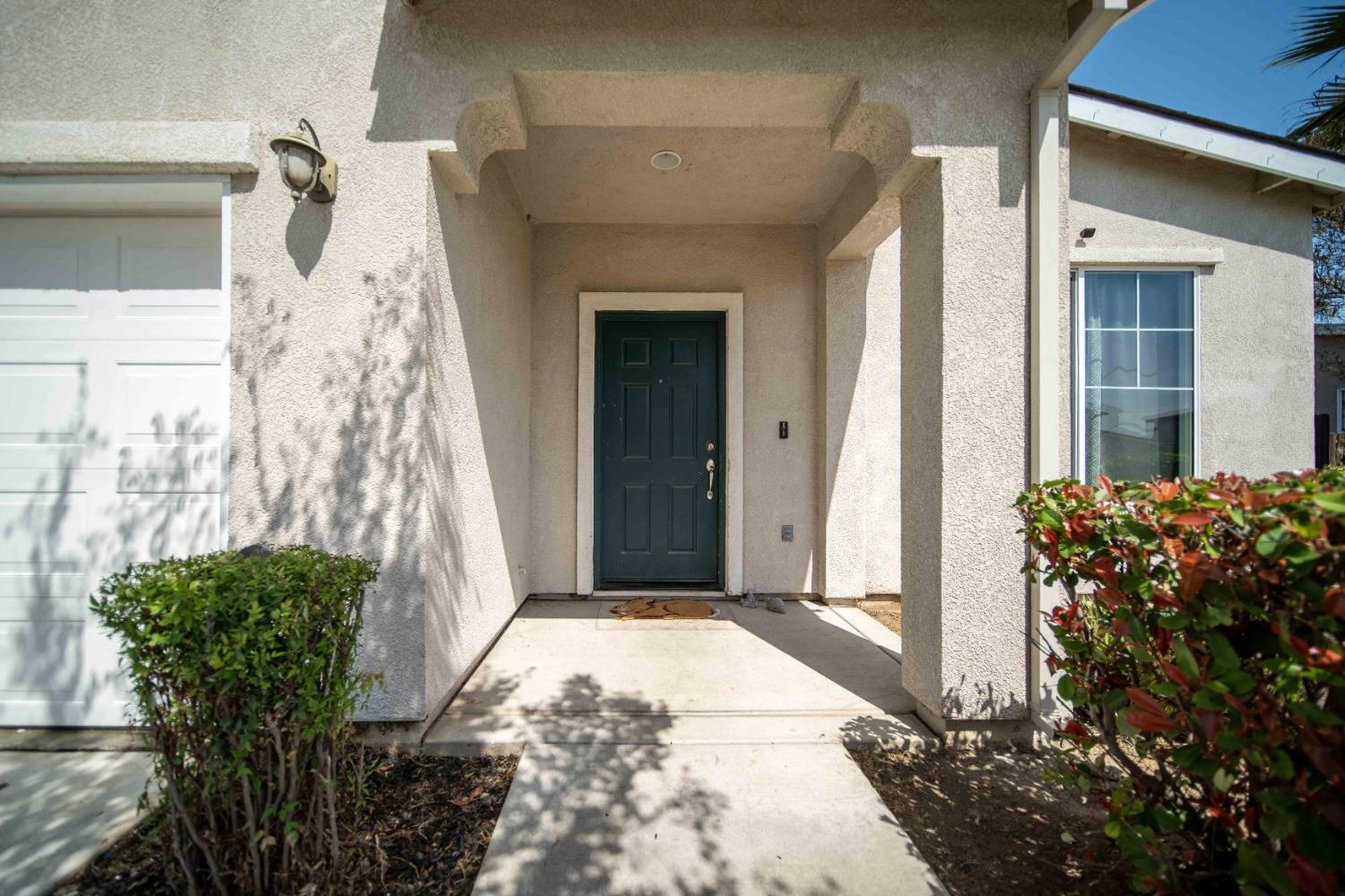 Property Photo: 1957 Waldo Way CA 93618