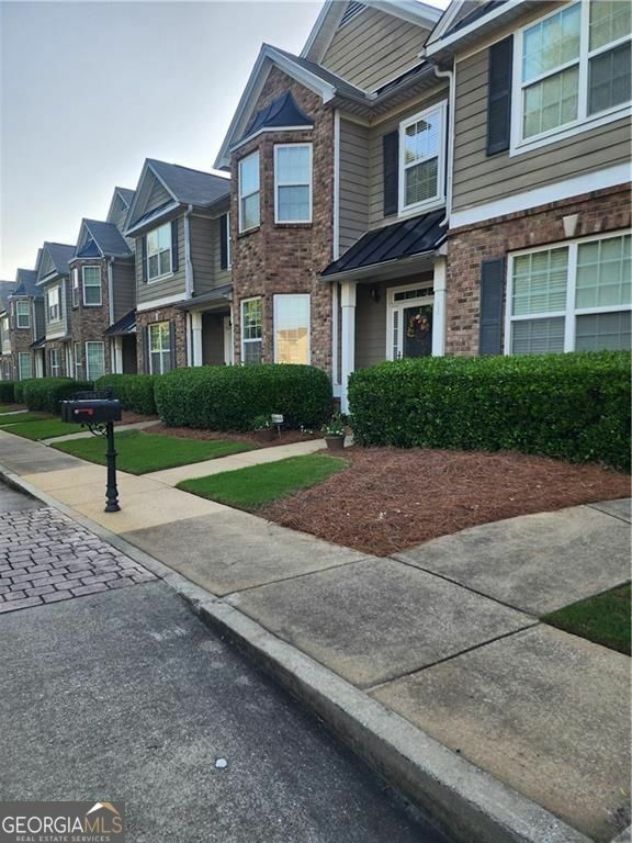 Property Photo: 5449 Festival Avenue GA 30213