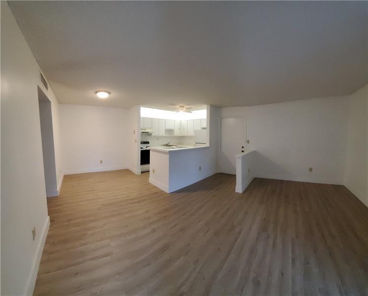 Property Photo: 10875 W Clairmont Cir 111 FL 33321