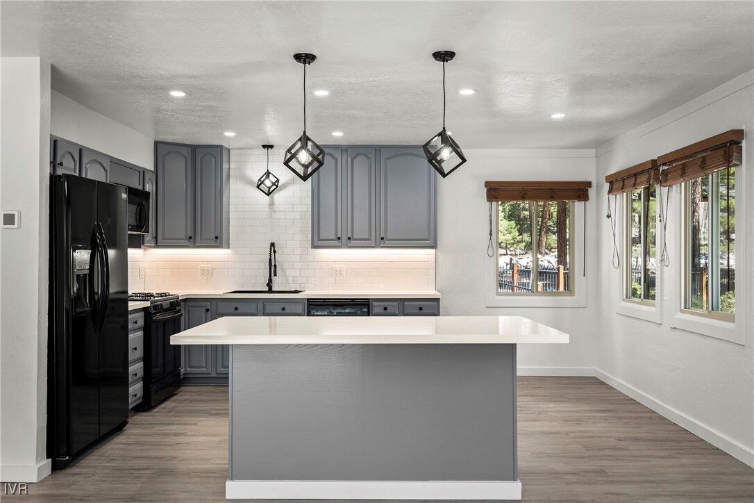Property Photo: 820 Oriole Way 51 NV 89451
