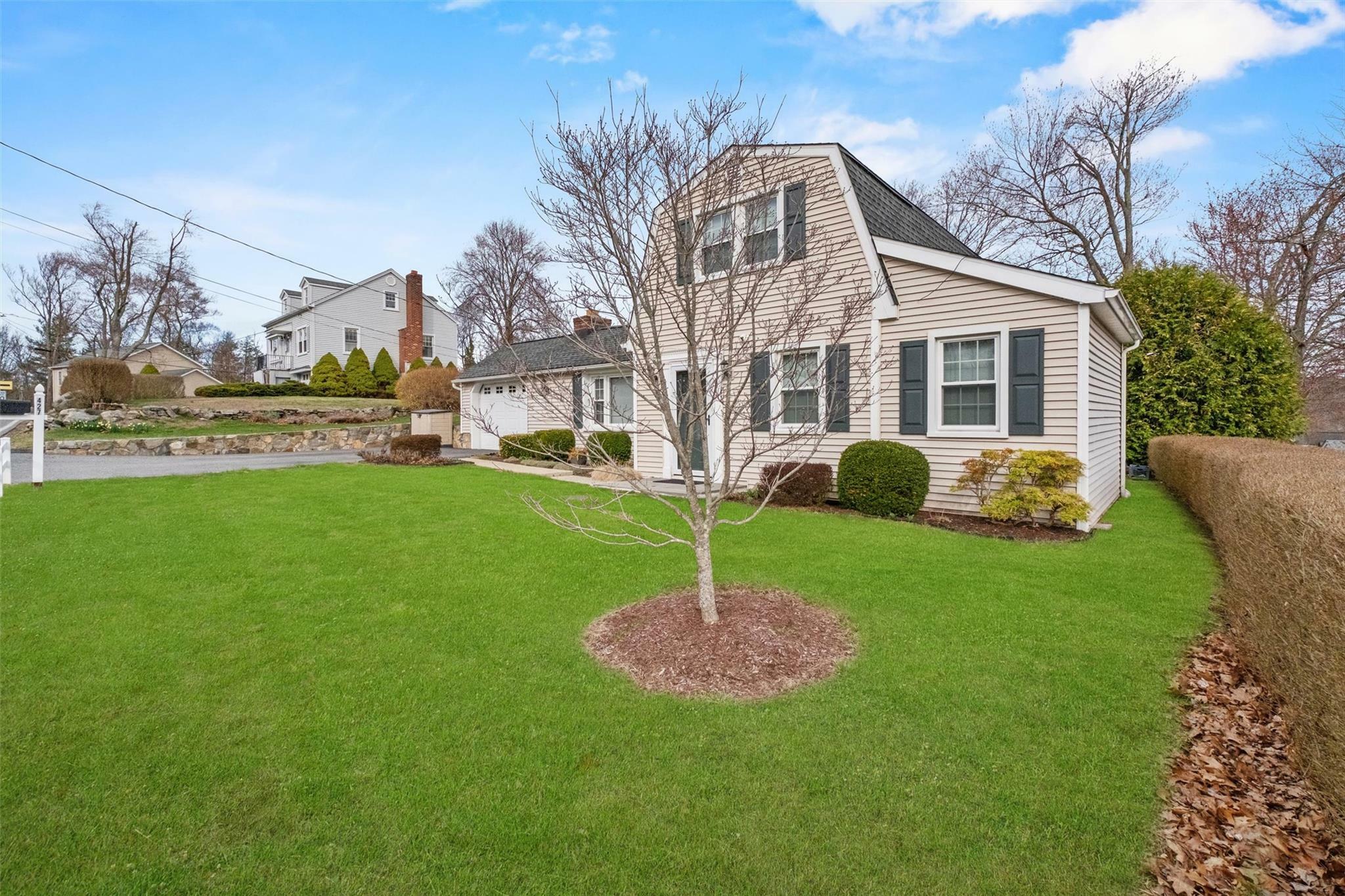 Property Photo: 427 Haviland Drive NY 12563
