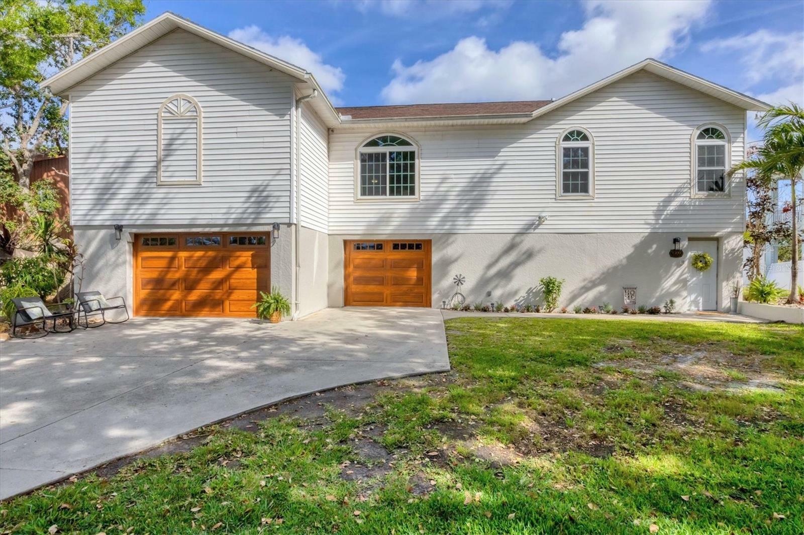 Property Photo: 1500 Lemon Bay Drive FL 34293