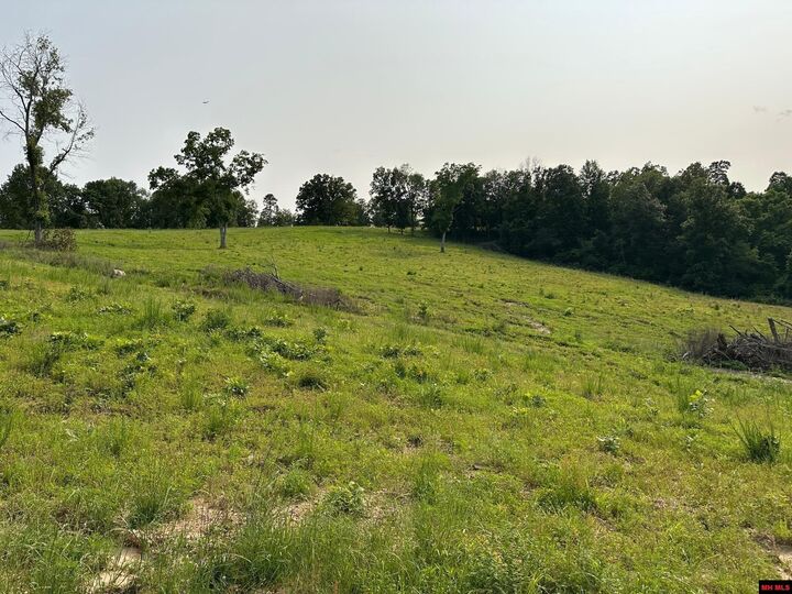 Property Photo:  001-07371-001 Mc 5014  AR 72633 