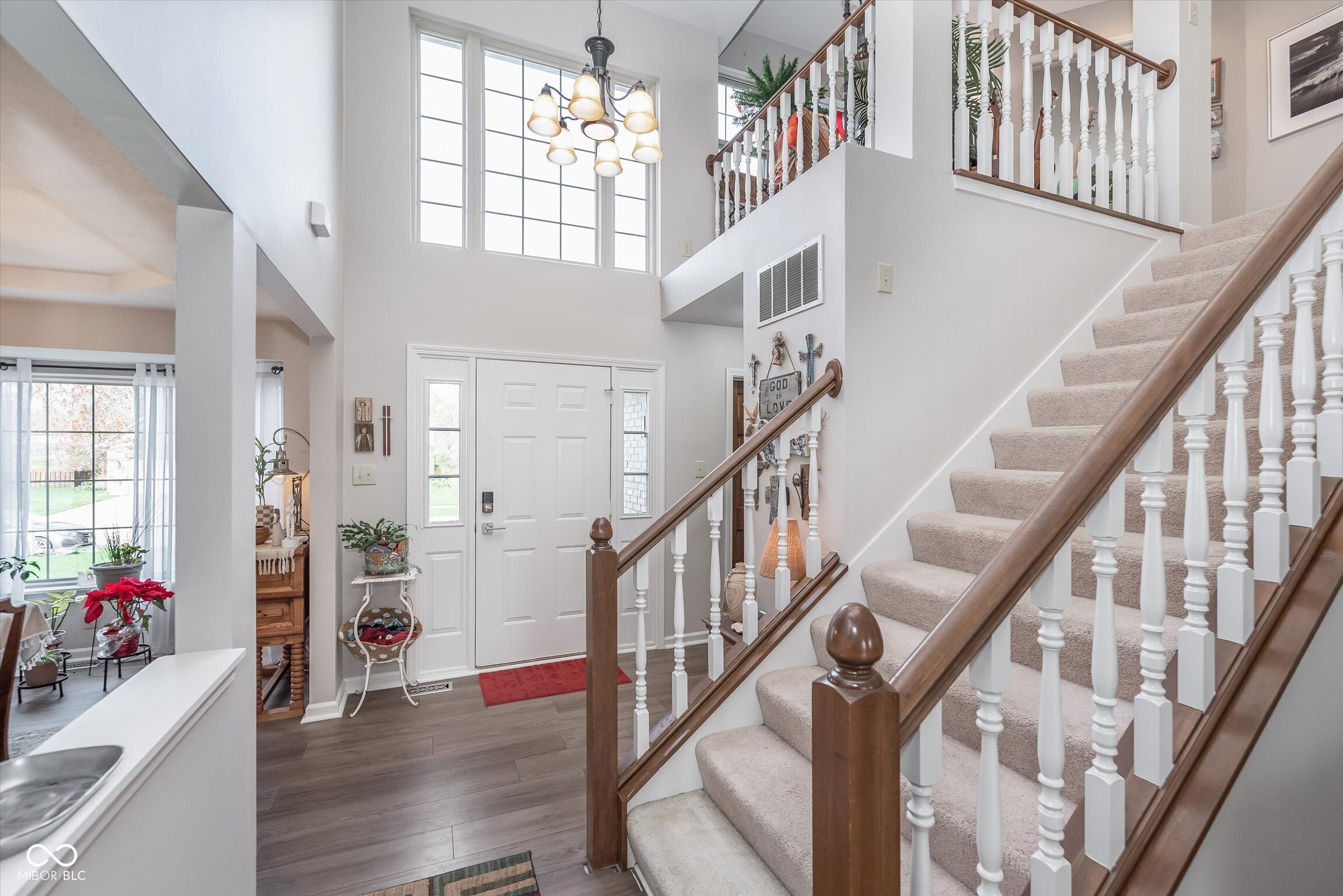 Property Photo:  10518 Greenway Drive  IN 46037 