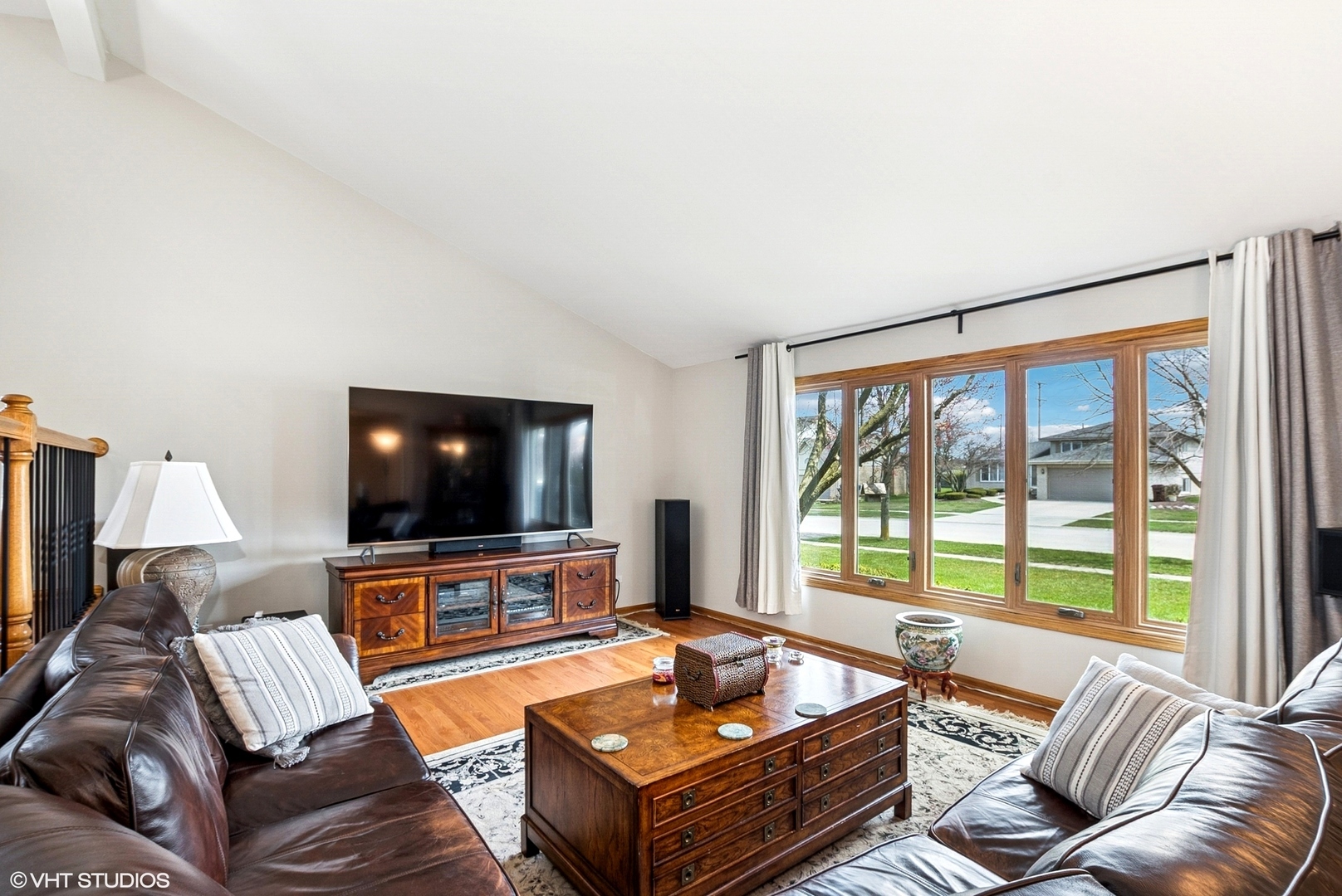 Property Photo: 681 Vanderbilt Drive IL 60451