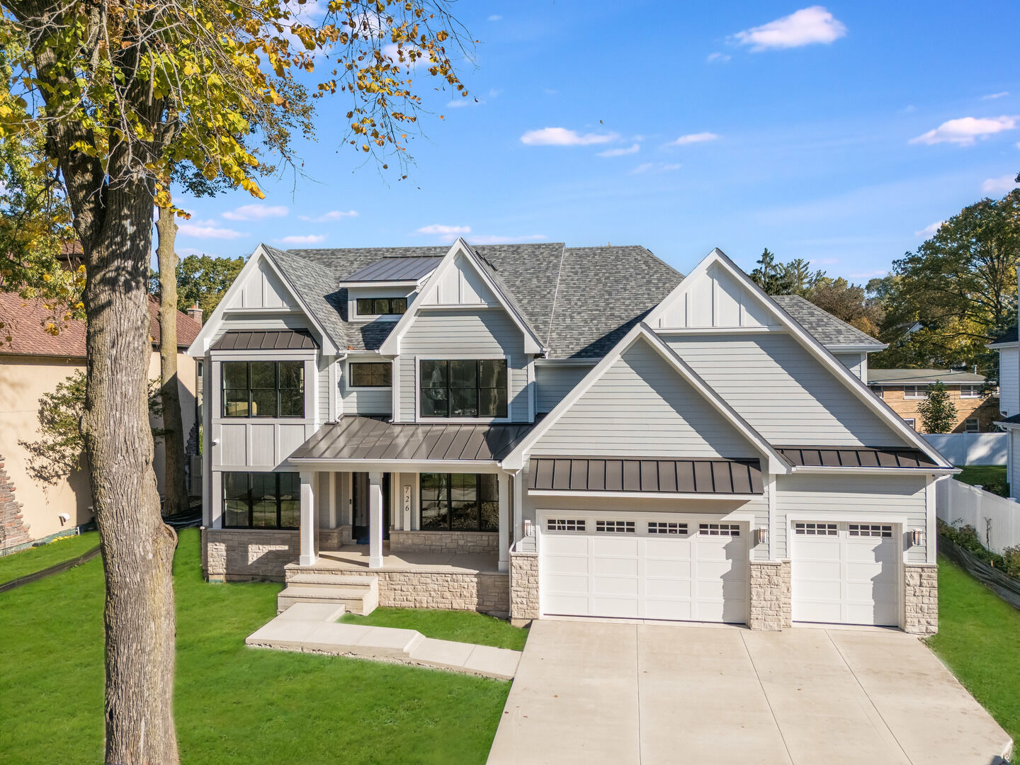 Property Photo: 726 Willow Road IL 60540