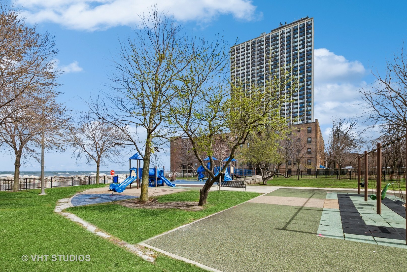 Property Photo: 7337 S South Shore Drive 1412 IL 60649