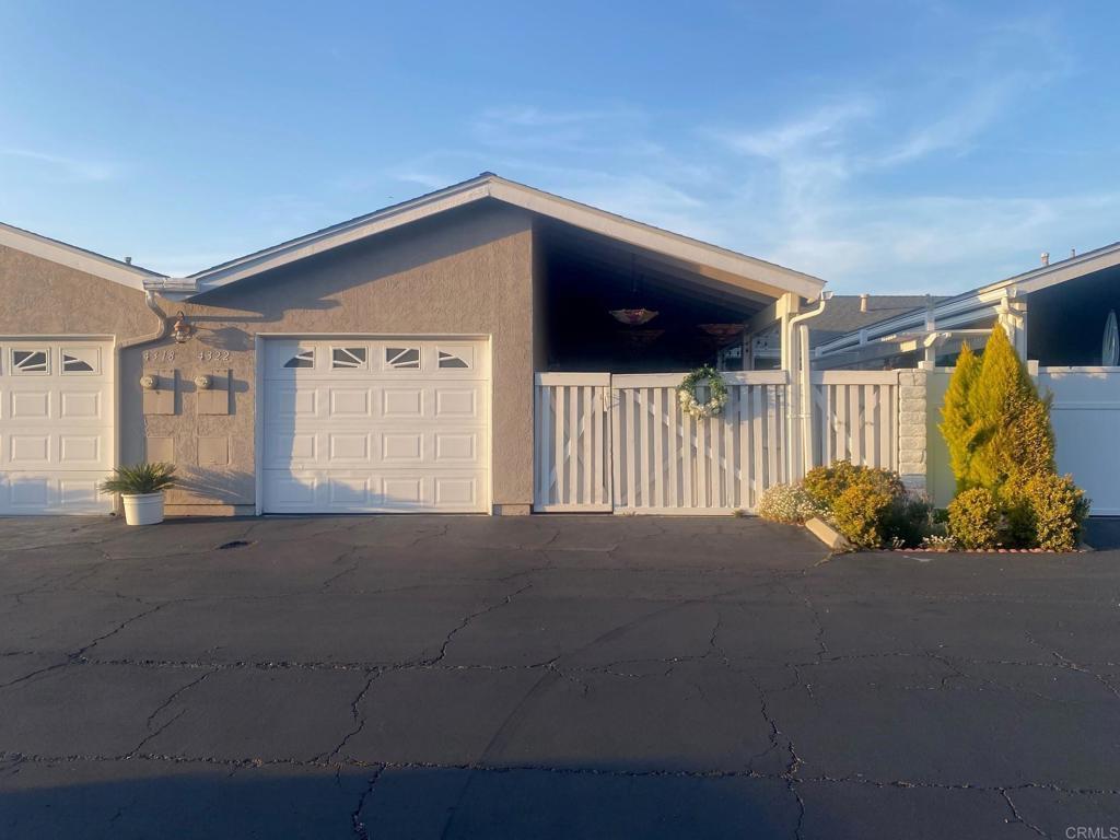 Property Photo: 4322 Auklet Way CA 92057