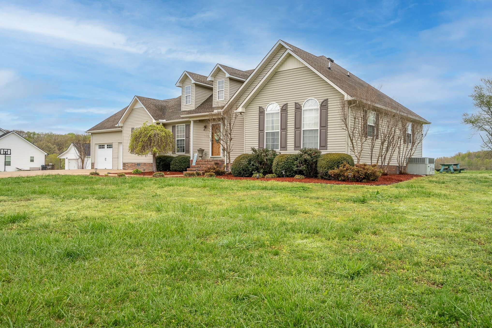 Property Photo: 70 N Keener Rd TN 38468