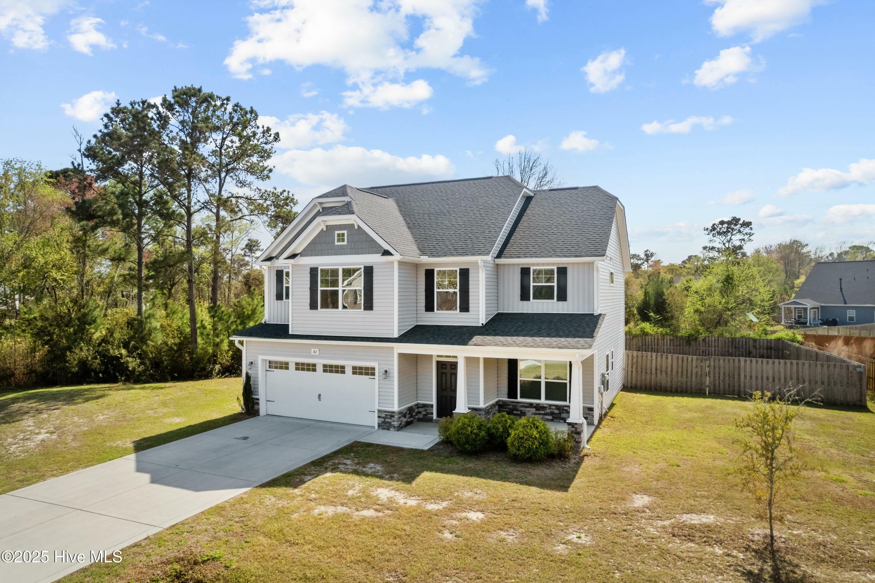 Property Photo: 202 Laridae Court NC 28460