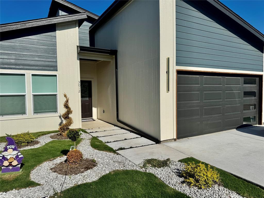 Property Photo: 3012 Paluxy Trail TX 76048
