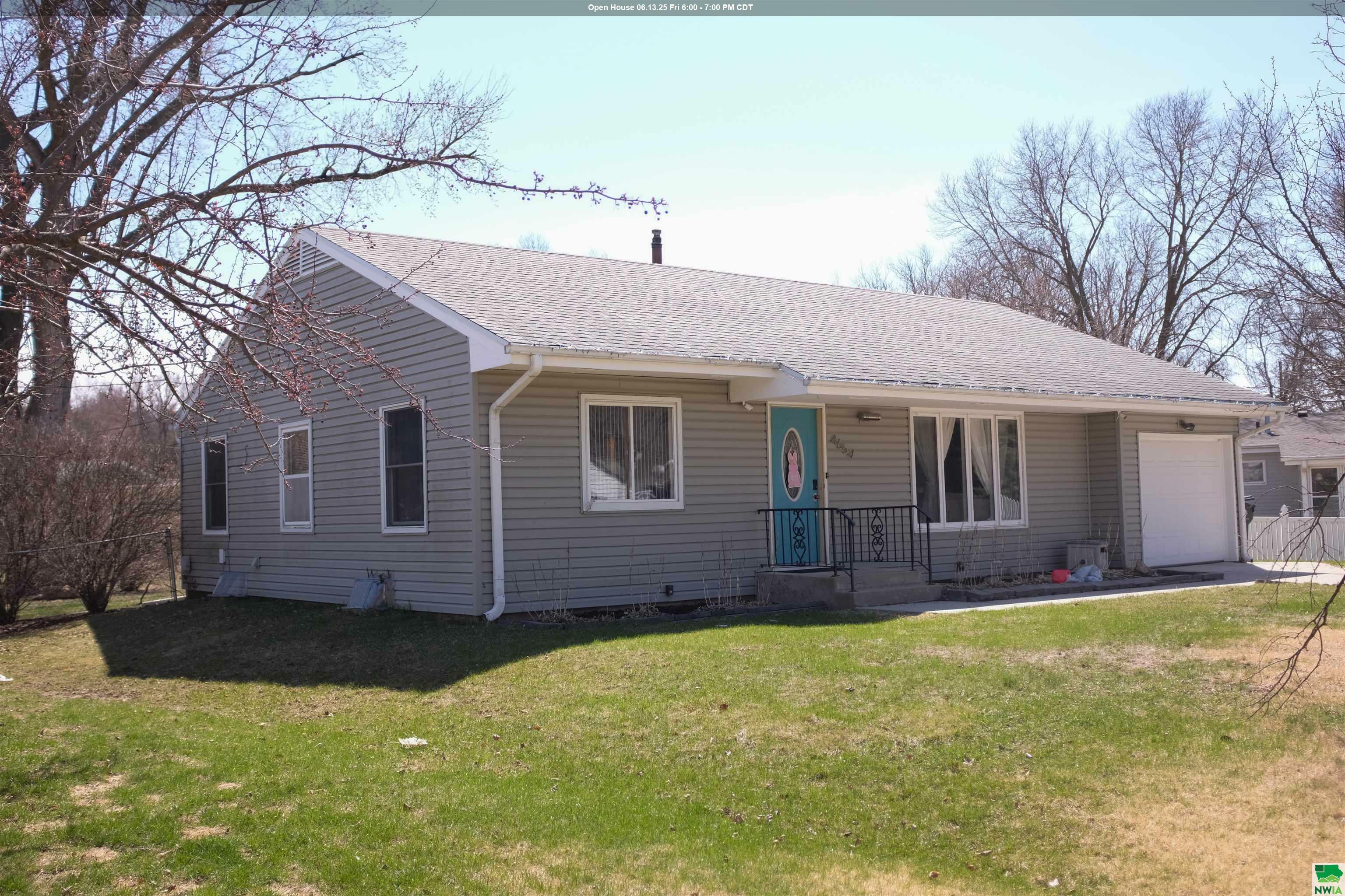 4654 Meadow Ln  Sioux City IA 51104 photo