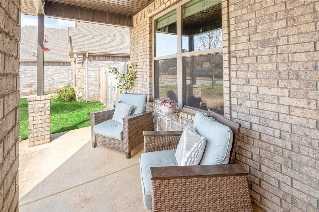 Property Photo: 4400 SW Alfalfa Avenue AR 72713