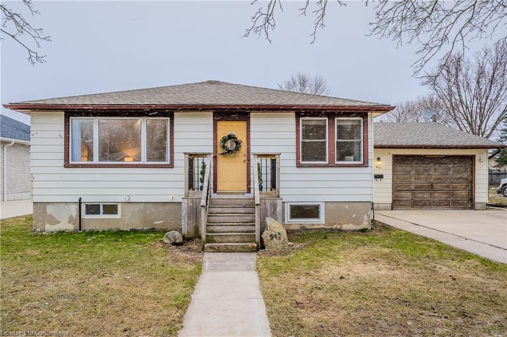 Property Photo: 645 King Street ON N0G 2P0