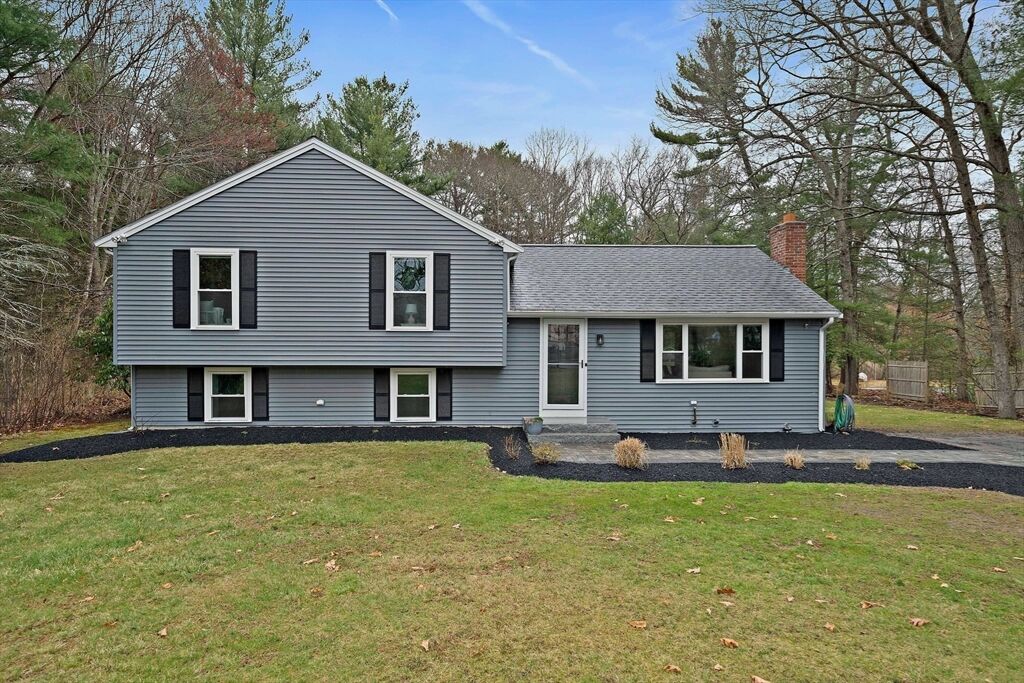 Property Photo:  7 Birchwood Rd  MA 02339 