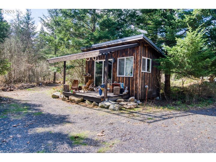 26 Thunderbird Rd  White Salmon WA 98672 photo