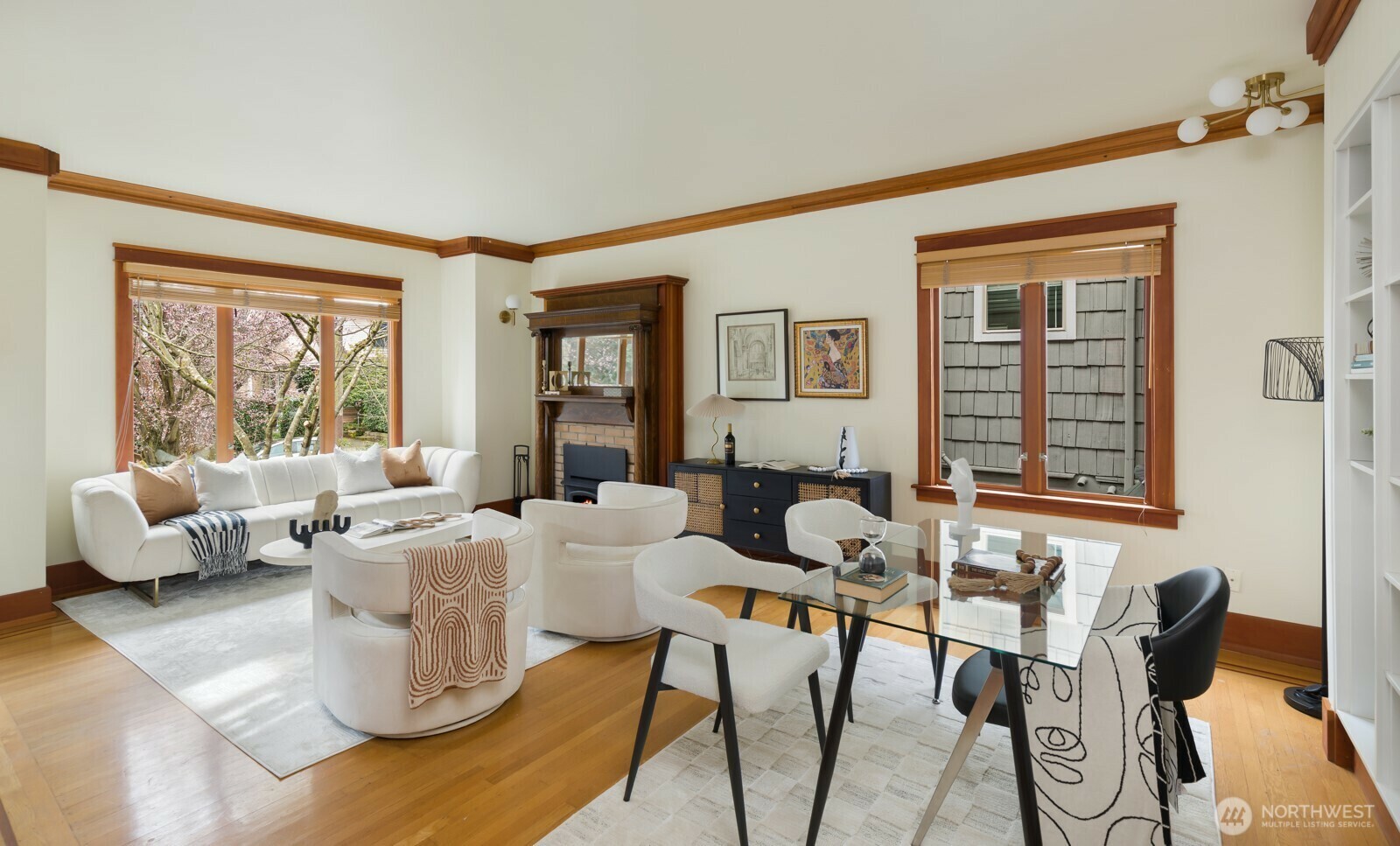 Property Photo: 744 Broadway E WA 98102