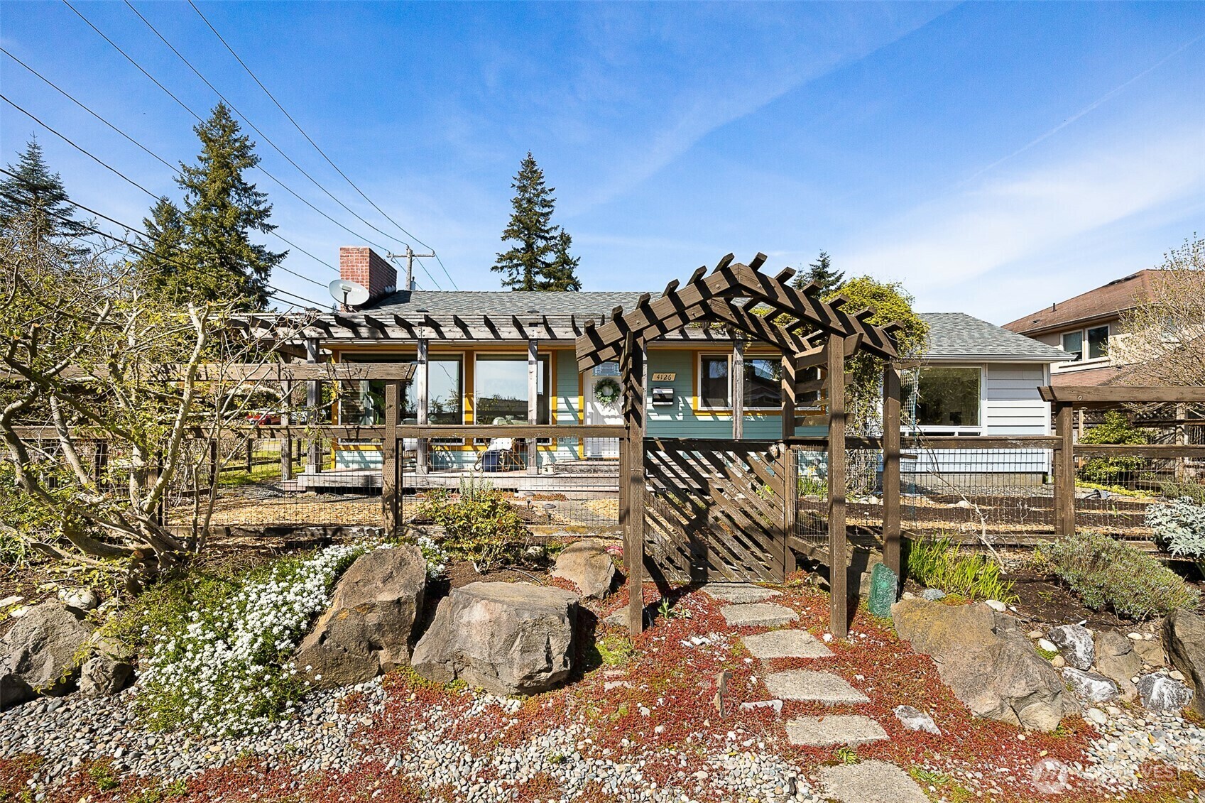 Property Photo: 4126 SW 106th Street WA 98146