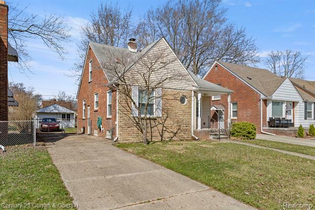 Property Photo: 2013 N Denwood Street MI 48128