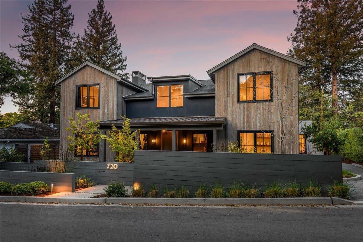 Property Photo: 720 Vine Street CA 94025