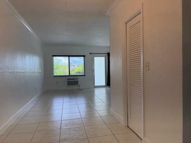 Property Photo: 641 Espanola Way 32 FL 33139