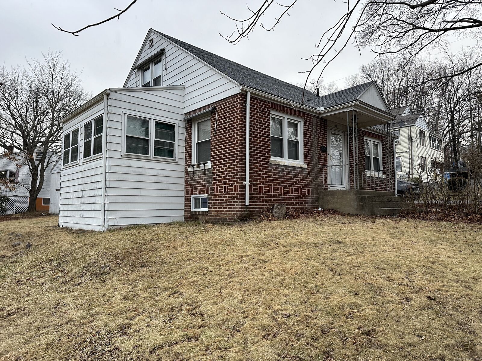Property Photo:  